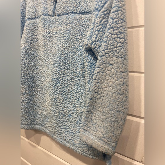 Fuzzy pull over - Picture 3 of 3